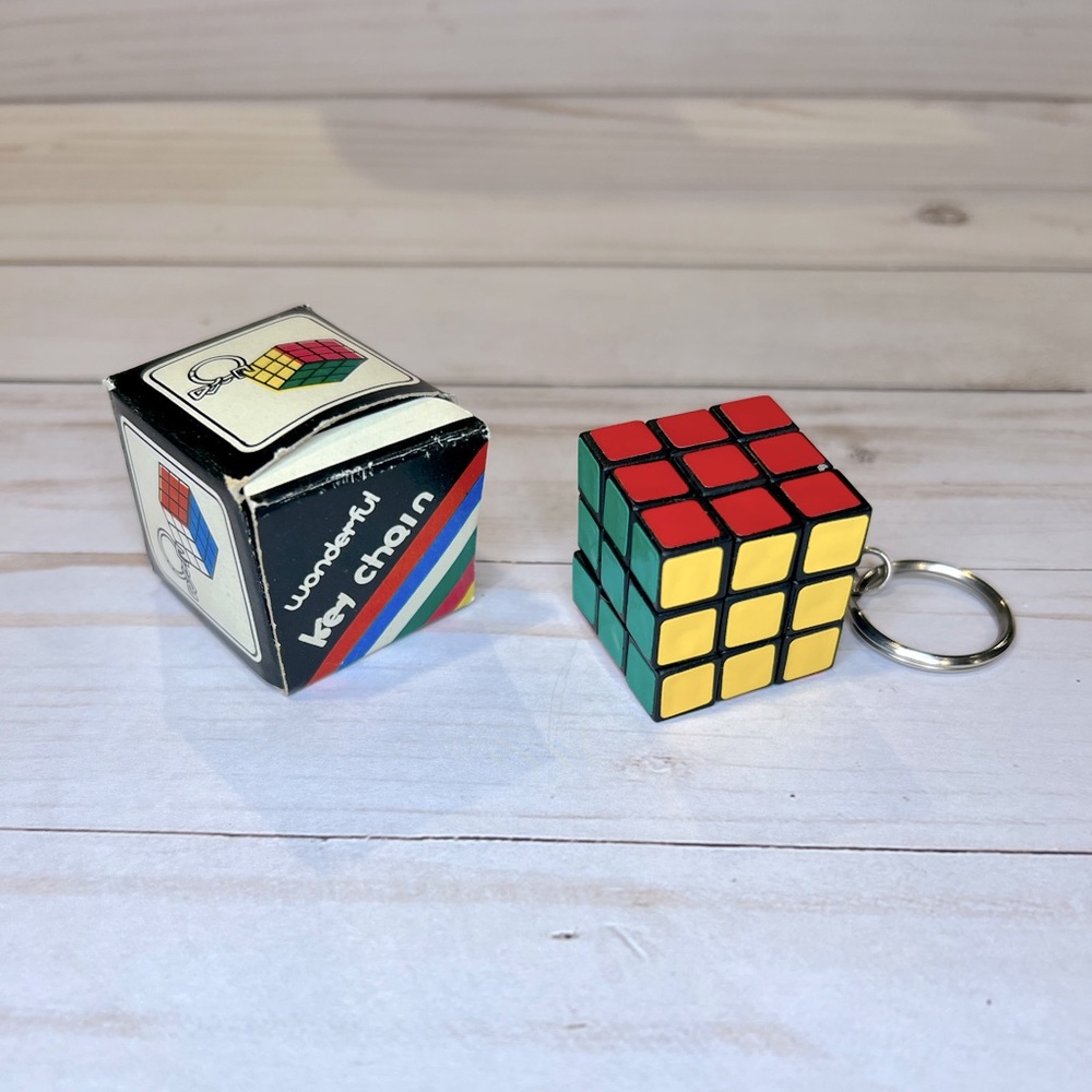 Vintage Wonderful Rubik’s Cube Key Chain w/Box